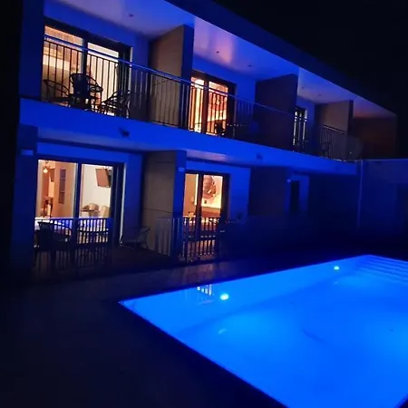 Avalon Ideal Gelegen Zwischen Europapark Und Rulantica Aparthotel 4*